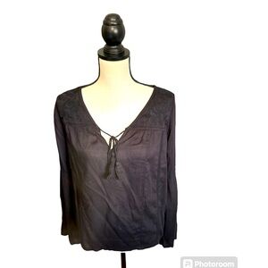 Billabong Speak Slowly trumpet sleeve Top embroidered front tie black size small